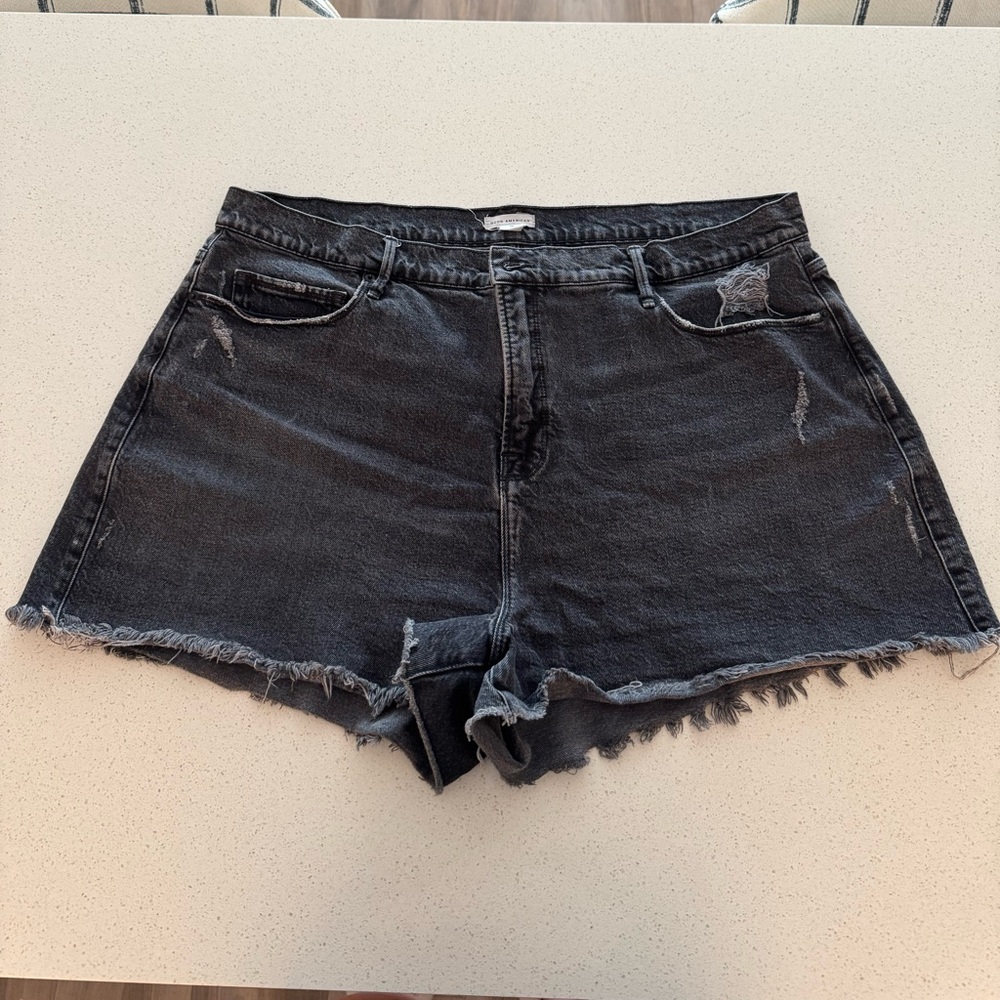 Good American Good 90’s A-Line Denim Shorts